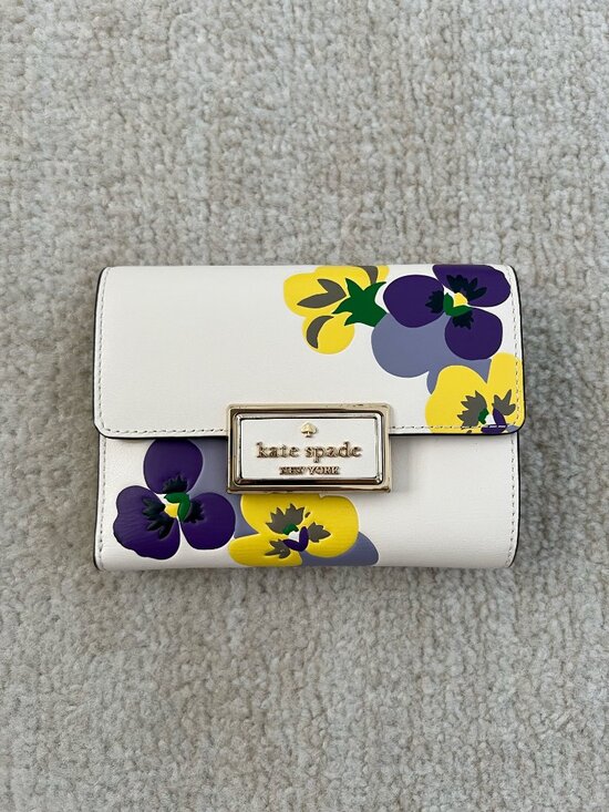 kate spade Handbags - Kate Spade Reegan Pansy Toss Medium Flap Trifold Wallet Parchment Floral